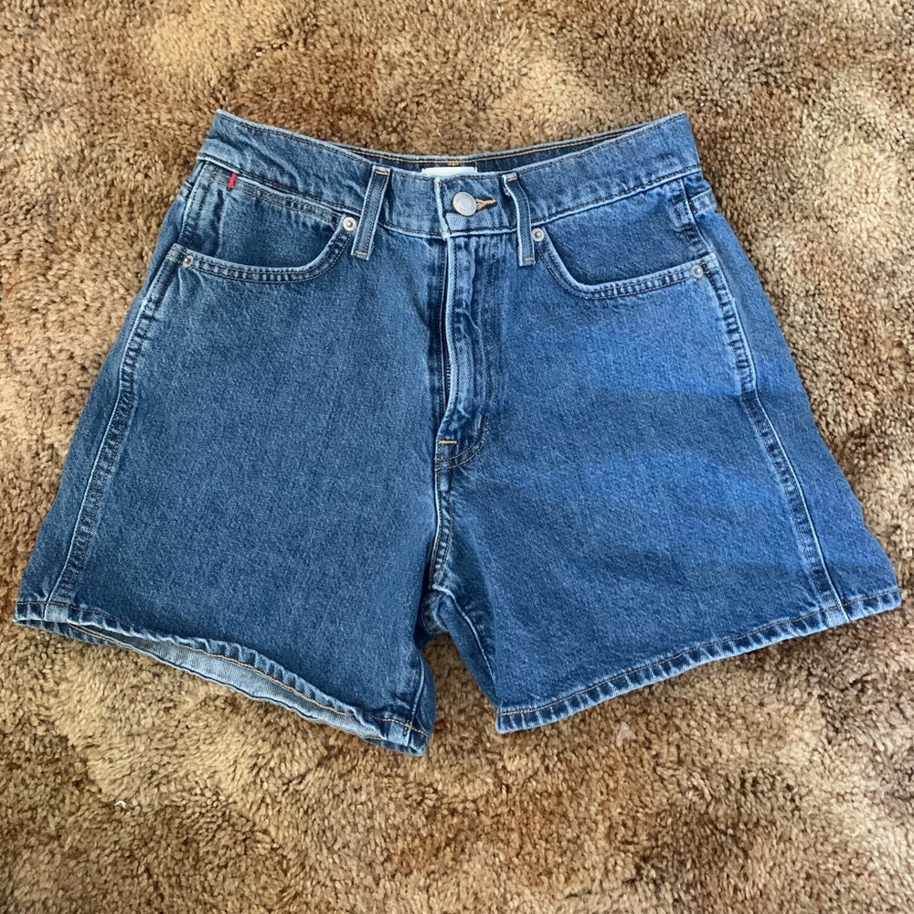 Aritzia Sunday Best denim shorts.